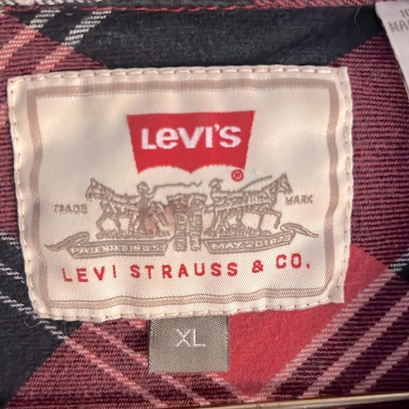 LEVI’S 🌲 RED/BLACK PLAID 100% COTTON LONG SLEEVE BUTTON DOWN SHIRT Size Men’s XL - Picture 6 of 7